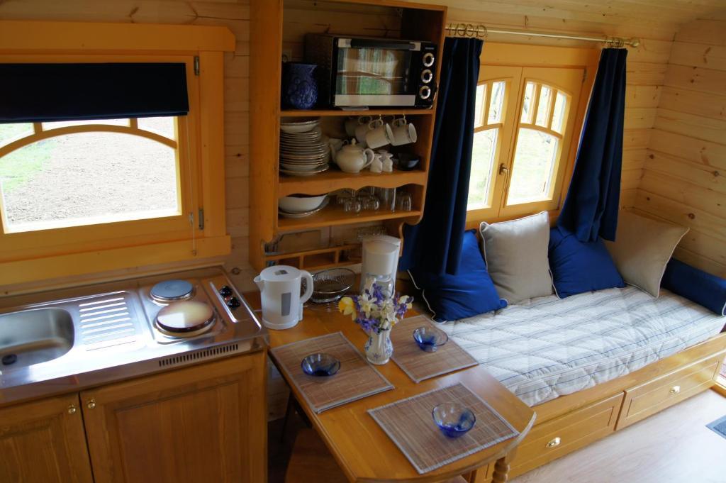 Hostal Les Roulottes De Saint-Sulpice Habitación foto